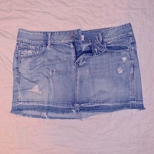Short, jean skirt